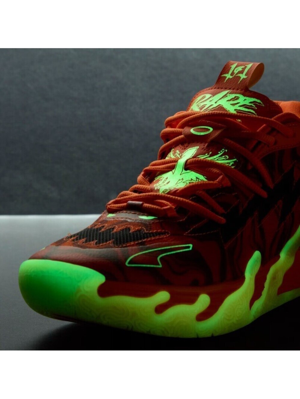 PUMA LaMelo Ball MB.03 HALLOWEEN Glow in the Dark Basketball Shoes Men's 13 - Picture 5 of 9